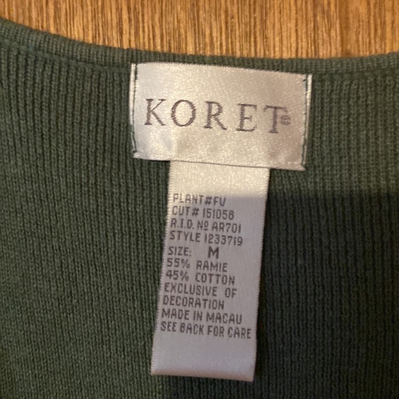 Beautiful koret vest size medium - Picture 2 of 3